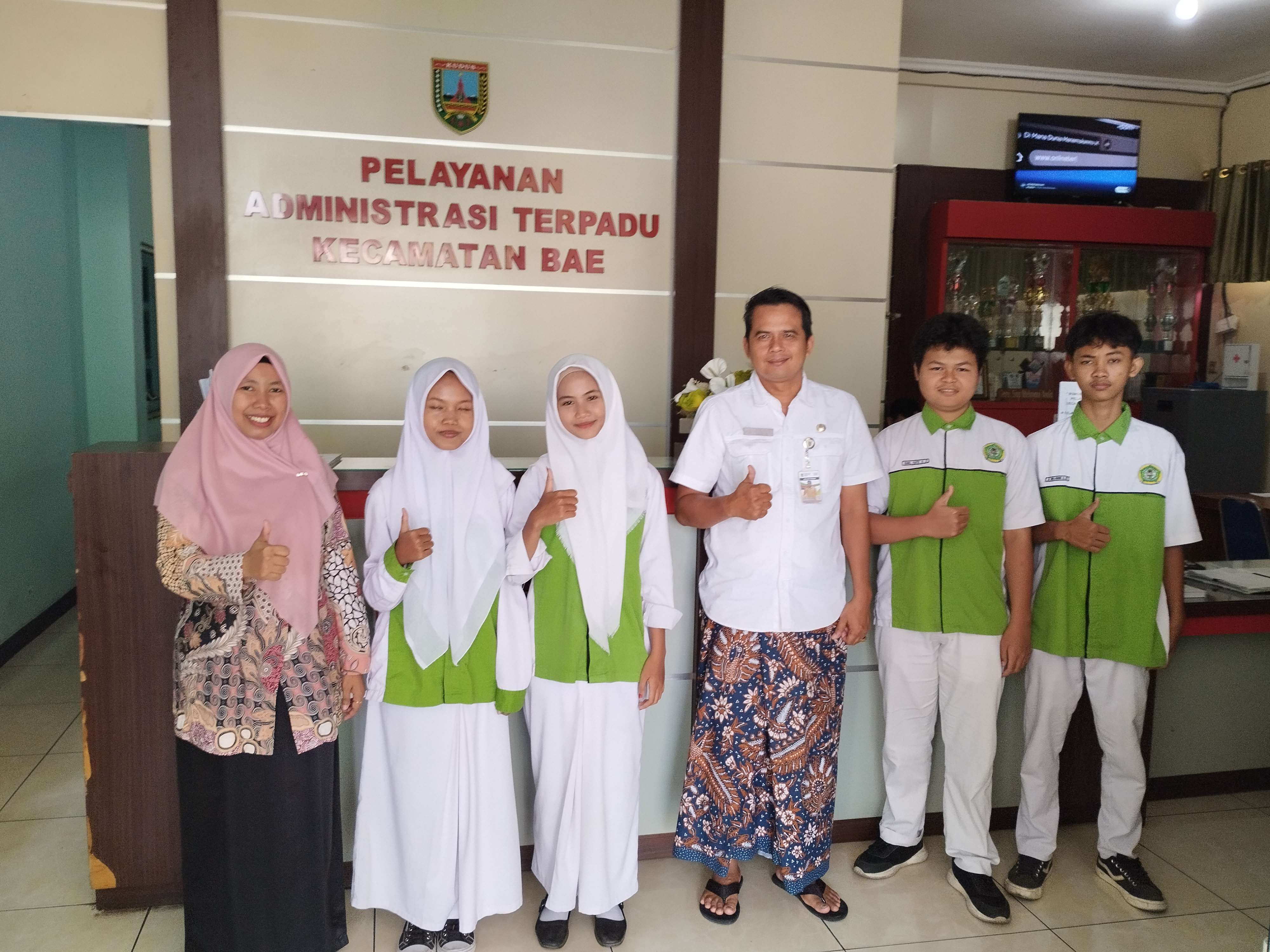 Kantor Kecamatan Bae