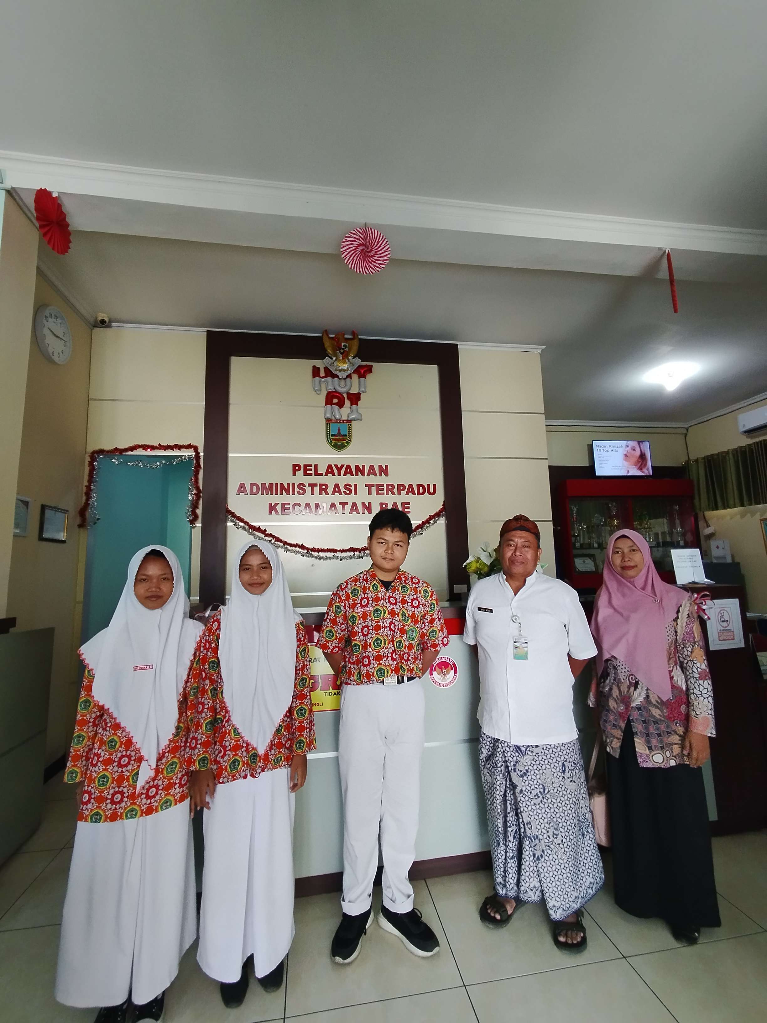 Kantor Kecamatan Bae
